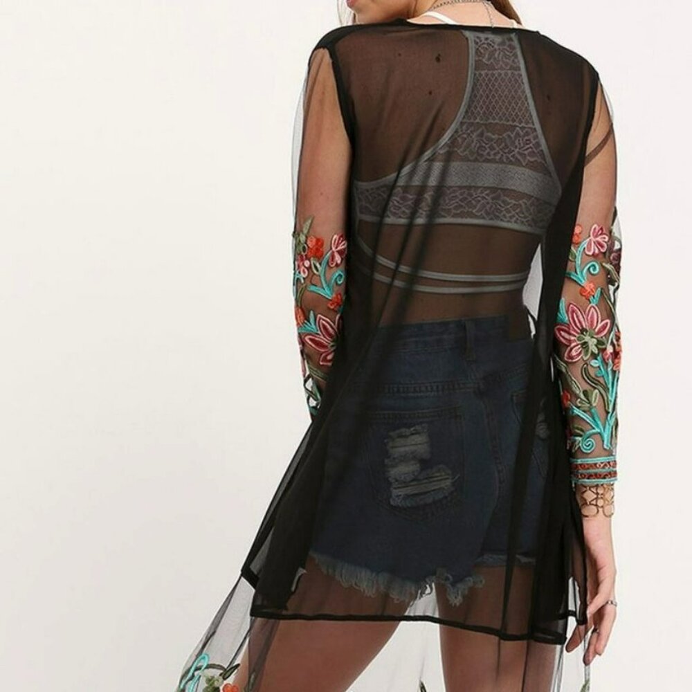 Embroidered kimono